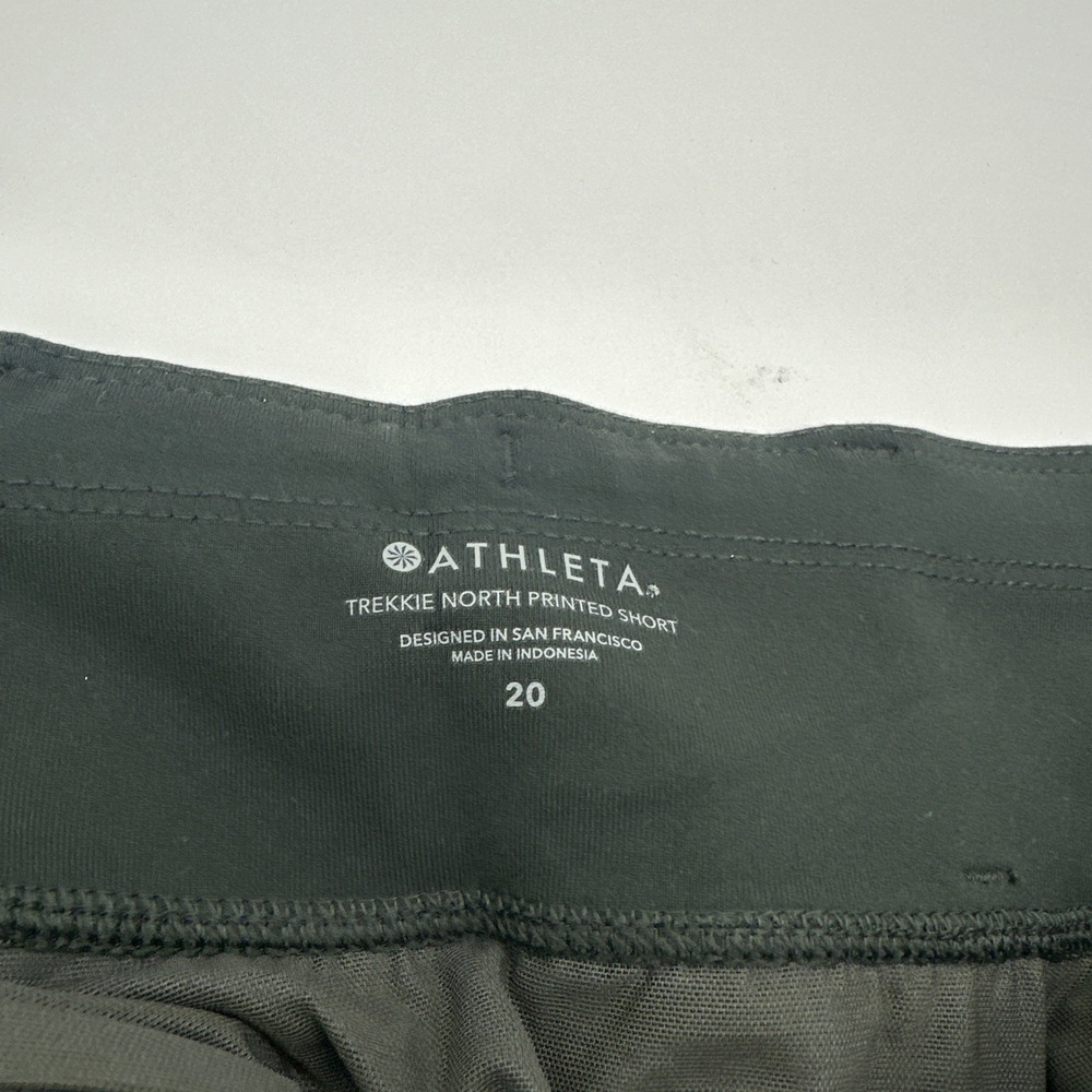 Athleta Trekkie North Printed Short Womens Size 20 Dark Floral Ripstop - Picture 4 of 10